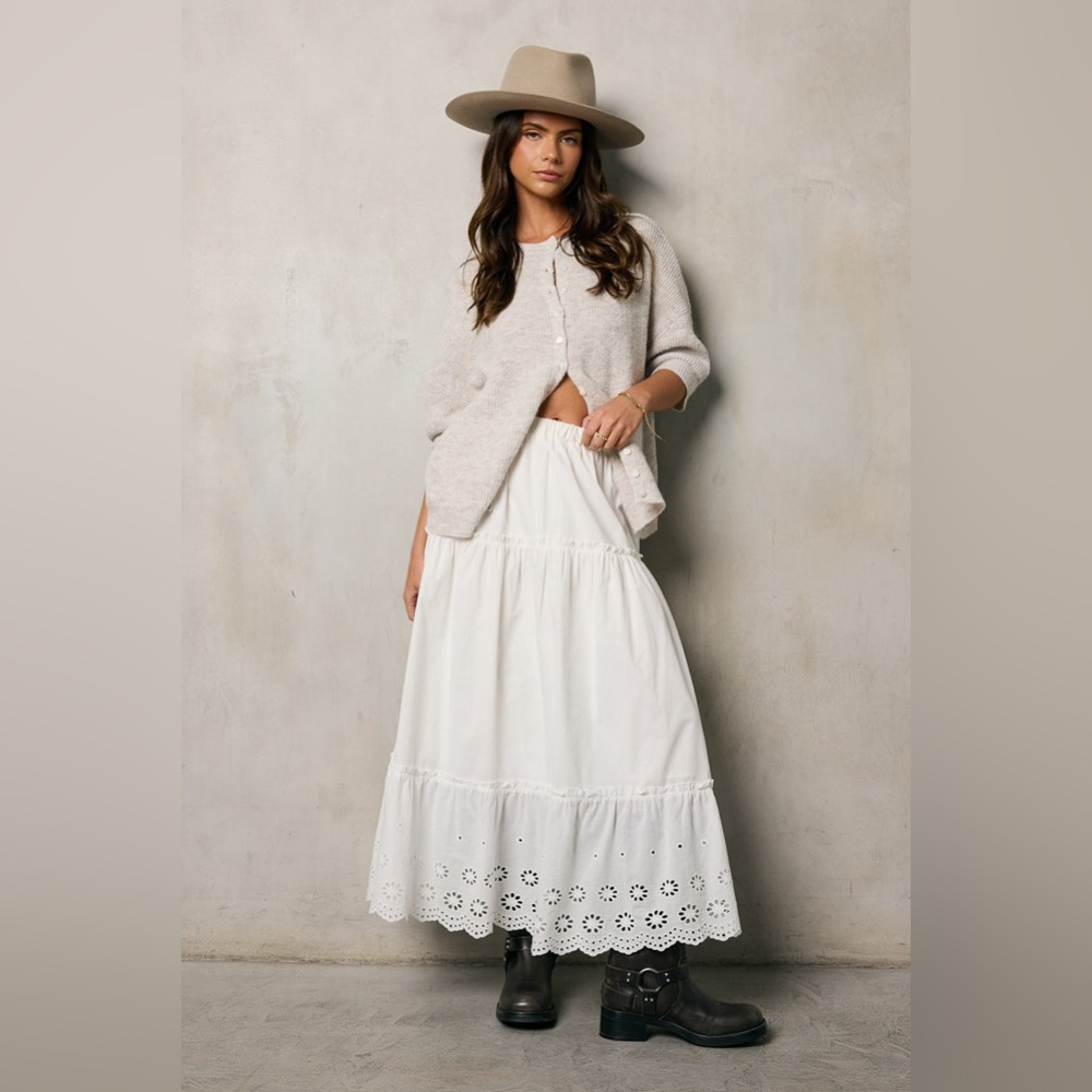#337 New! Eyelet Cotton White linned Maxi Skirt - Picture 1 of 4